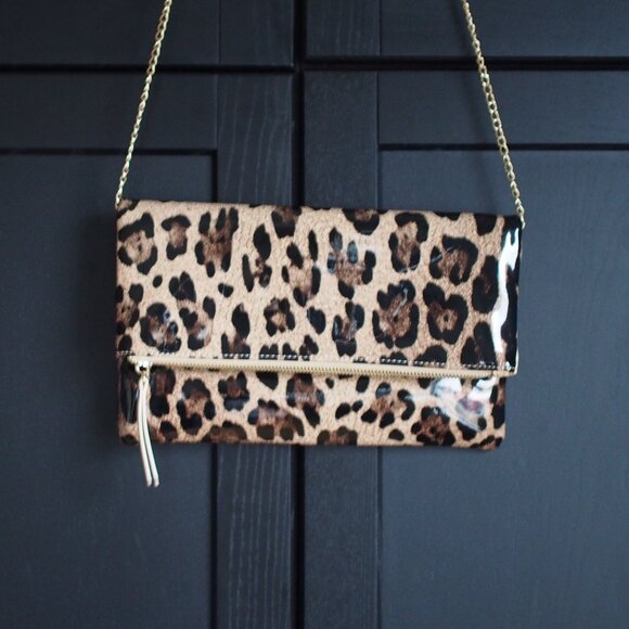 Steve Madden | Like NEW Leopard Print Clutch in Glossy Finish - Picture 2 of 8